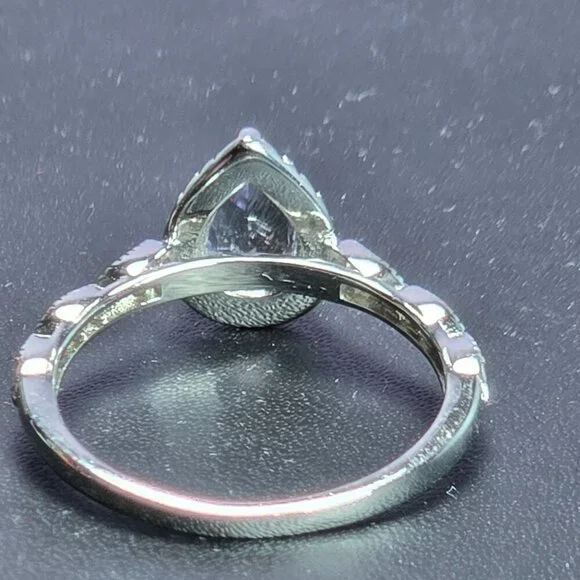 Pear-Cut Simulated Alexandrite & CZ Sterling Silver Ring Size 9 (NWOT)‎ - Picture 5 of 7